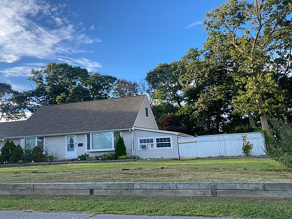 2nd image of 59 Beecher Ave