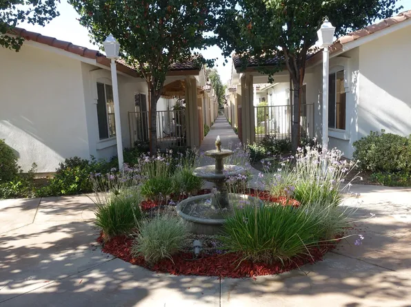 55+ Terrace at Seven Hills 1BR/1BA with parking, 1711 Pepper Tree Dr #884fe244d, Hemet, CA 92545
