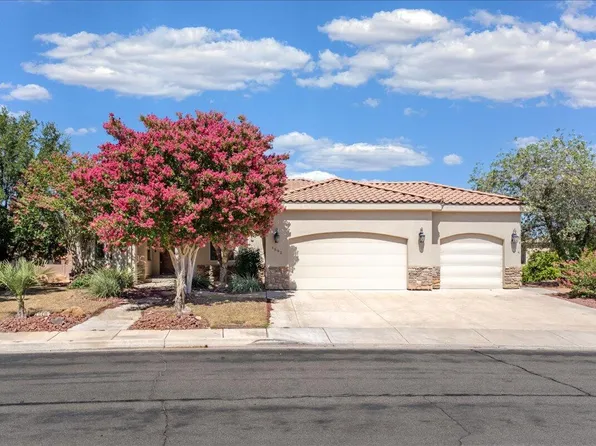 1592 N Parkstone Rd, Washington, UT 84780