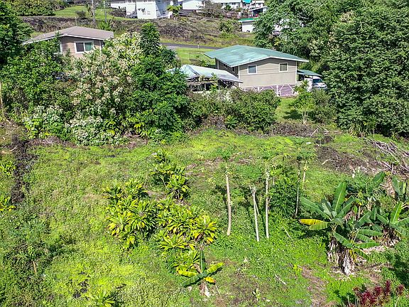 5th image of 560 Kaumana Dr