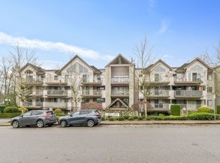 33478 Roberts Ave #204, Abbotsford, BC V2S 8E1