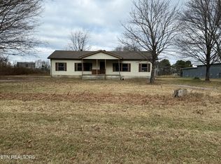 7054 Plateau Rd, Crossville, TN 38571