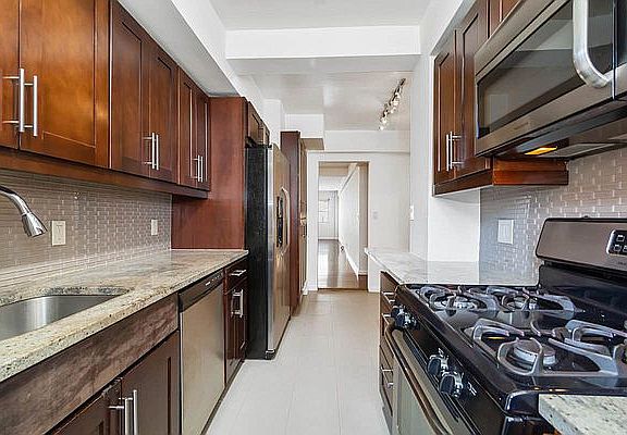 5th image of 345 E 56th St APT 12J