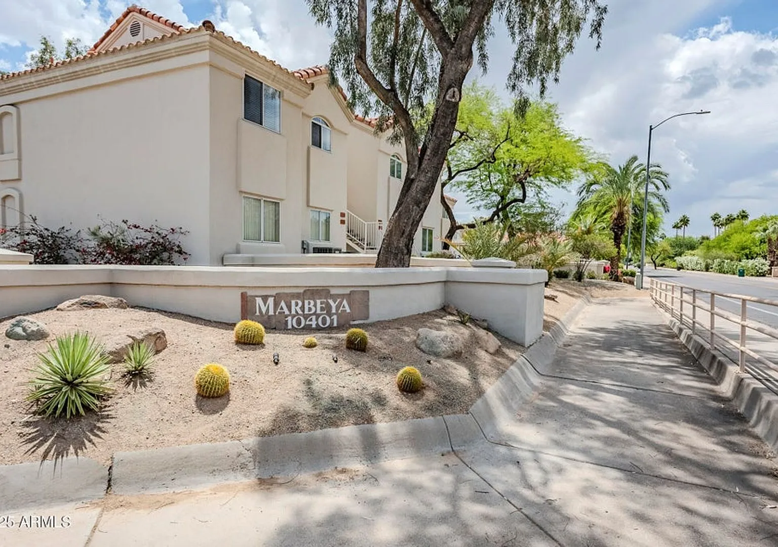 2 Bedroom, 2 bathroom, all Appliances Paradise Valley GEM available NOW at Marbeya Condominiums G... — Photo 4