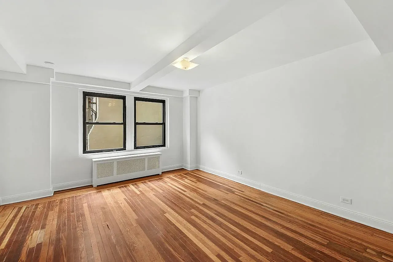 253 West 72nd Street — Photo 2