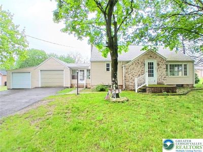 771 E Lizard Creek Rd, Lehighton, PA, 18235