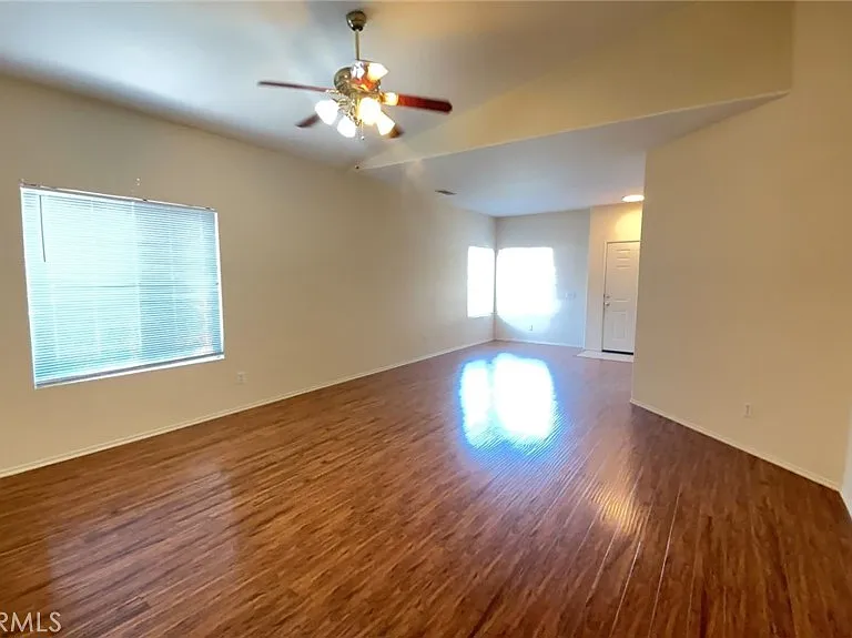 27531 Sierra Madre Dr — Photo 5