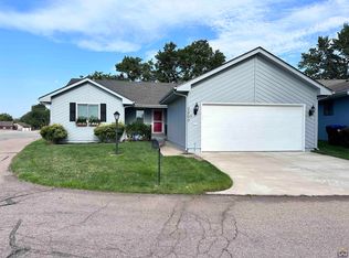 2909 SW Cedar Cove Ct, Topeka, KS 66614