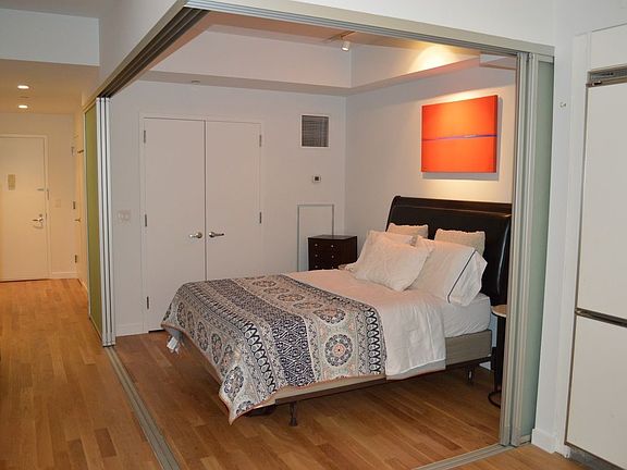 2nd image of 90 William St Frnt 2