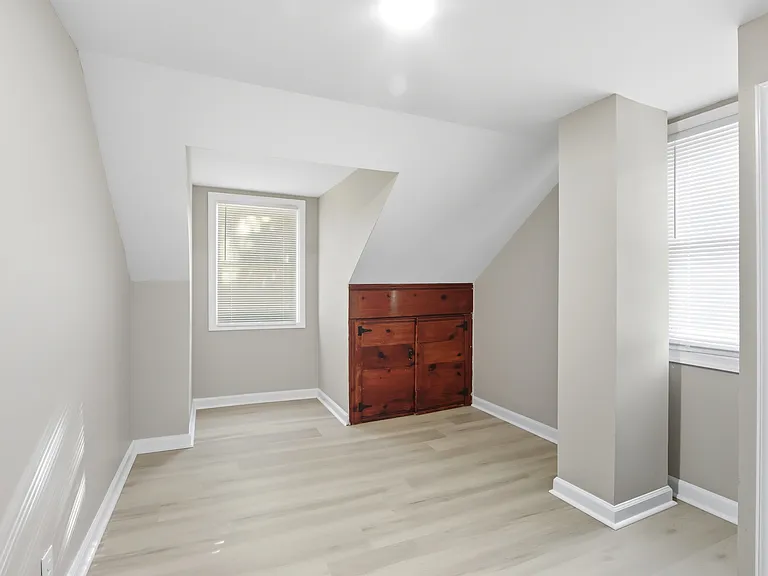 4924 Frankford Ave — Photo 16
