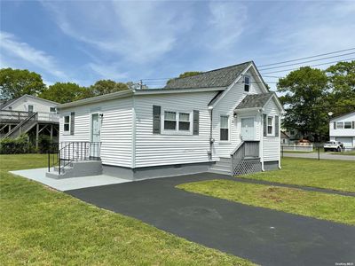 21 Stuart Road, Shirley, NY, 11967