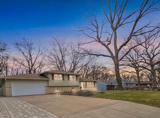 912 86th Ave NW, Coon Rapids, MN 55433