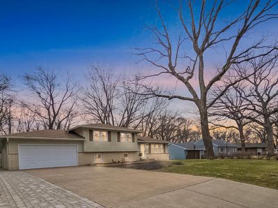 912 86th Ave NW, Coon Rapids, MN, 55433
