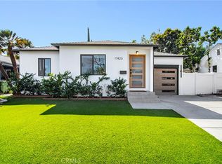 17420 Collins St, Encino, CA 91316