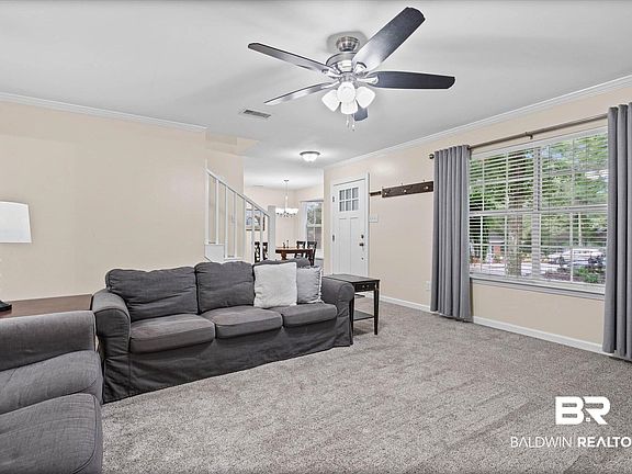 4th image of 309 Straford Cir S