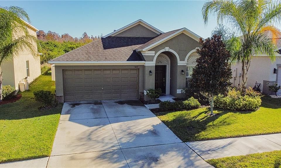 1st image of 923 Meadow Glade Dr