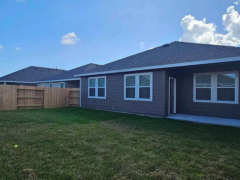 8434 Tranquil Bay Ct — Photo 18