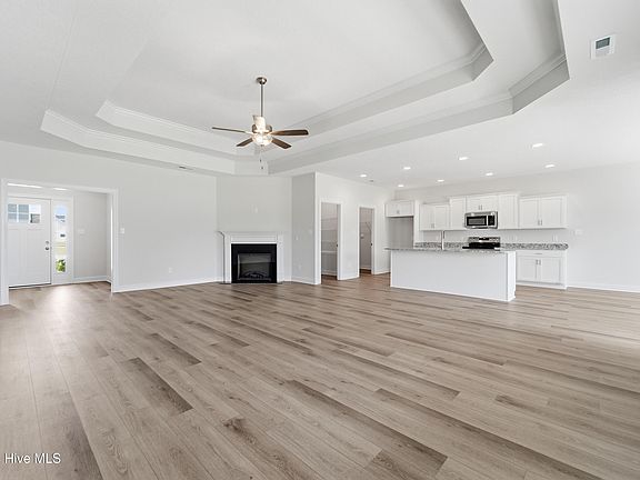 5th image of 810 Maritime Way