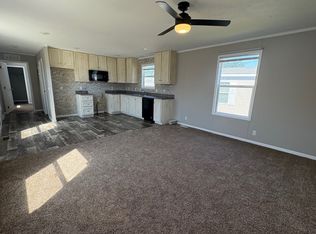 20548 Evanston Dr #442, Clinton Township, MI 48036