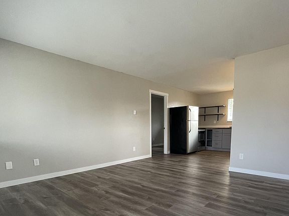 5th image of 8018 Grace Ln