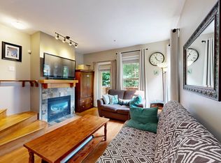 15 6th Ave #227, New Westminster, BC V3L1T1