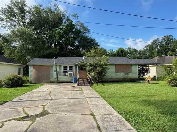 1407 Live Oak Dr, Hammond, LA 70403