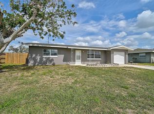 555 Oxford Dr, Venice, FL 34293