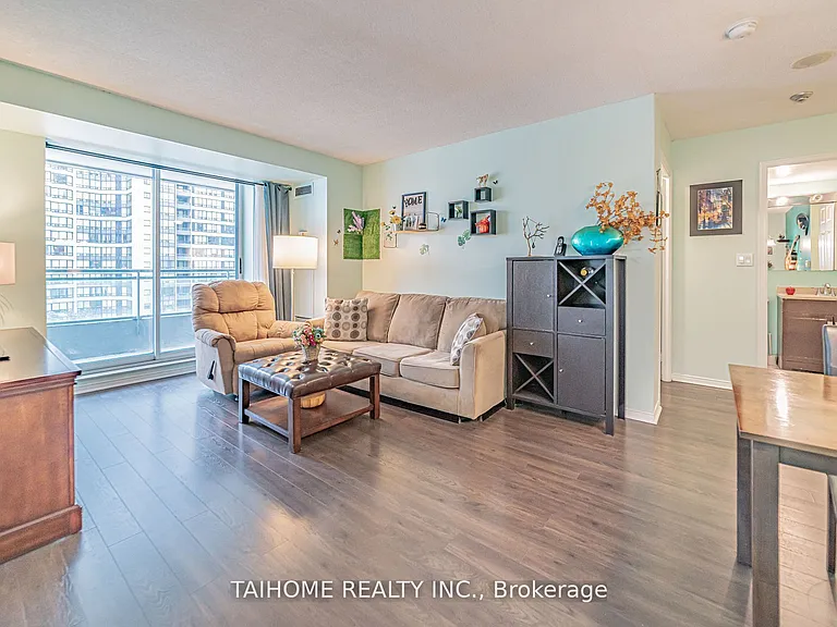 1 Pemberton Ave #702 — Photo 3