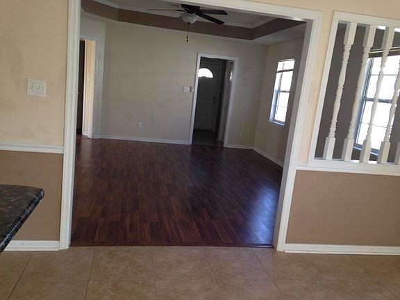 3rd image of 4223 Hamilton Cir