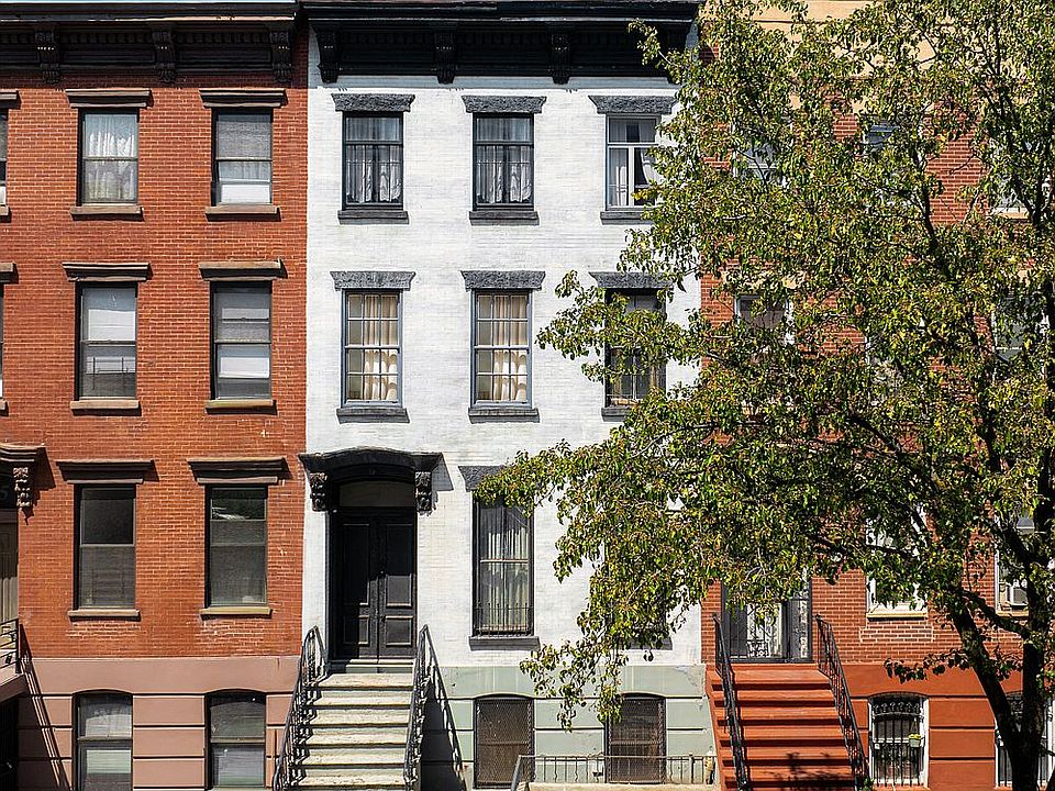 1st image of 257 S 3rd St