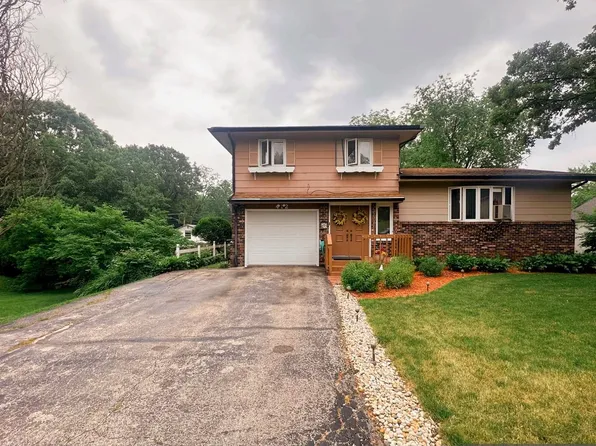 412 Morningside Dr, Rockford, IL 61108