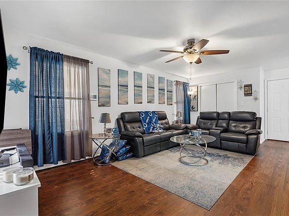 2nd image of 1453 Mamie Dr