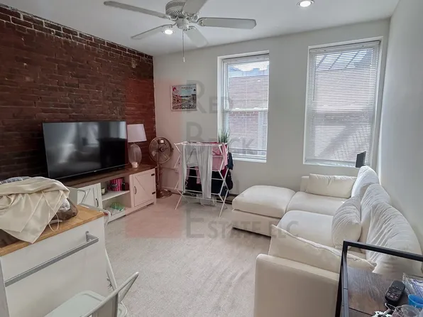 6 Cleveland Pl, Boston, MA