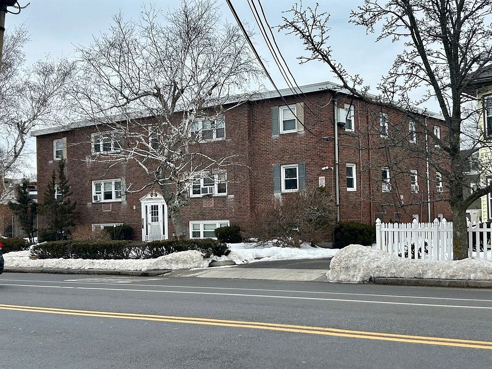 1st image of 114 Willard St APT 4