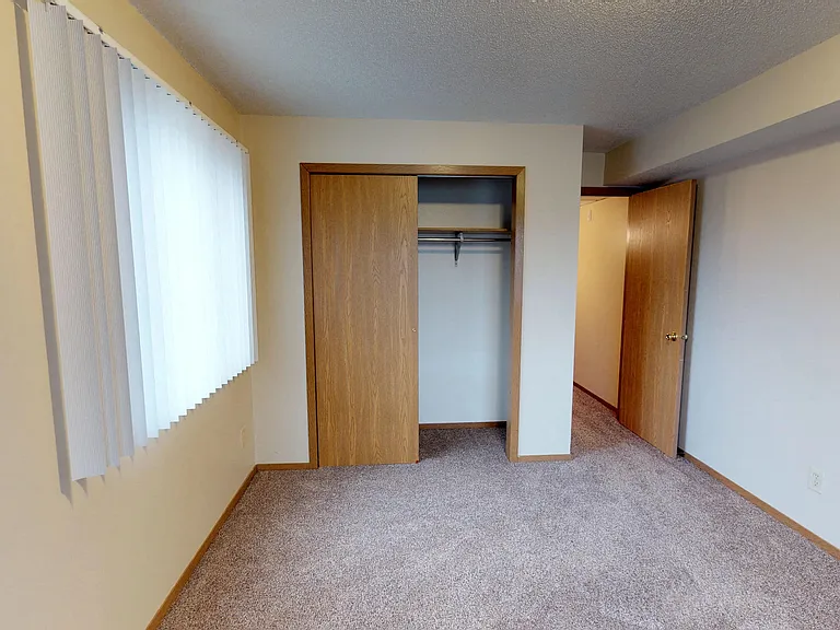 Prairie Winds Apartments — Photo 22