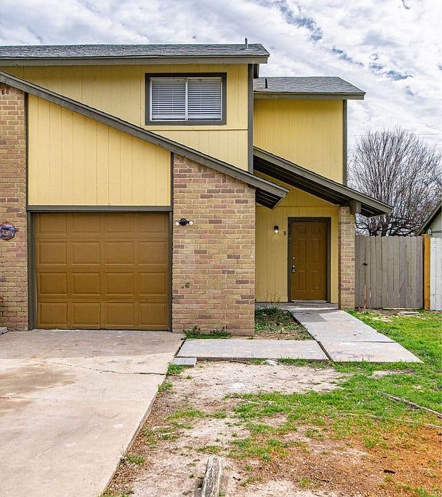 1st image of 817 Betsy Ross Dr #B
