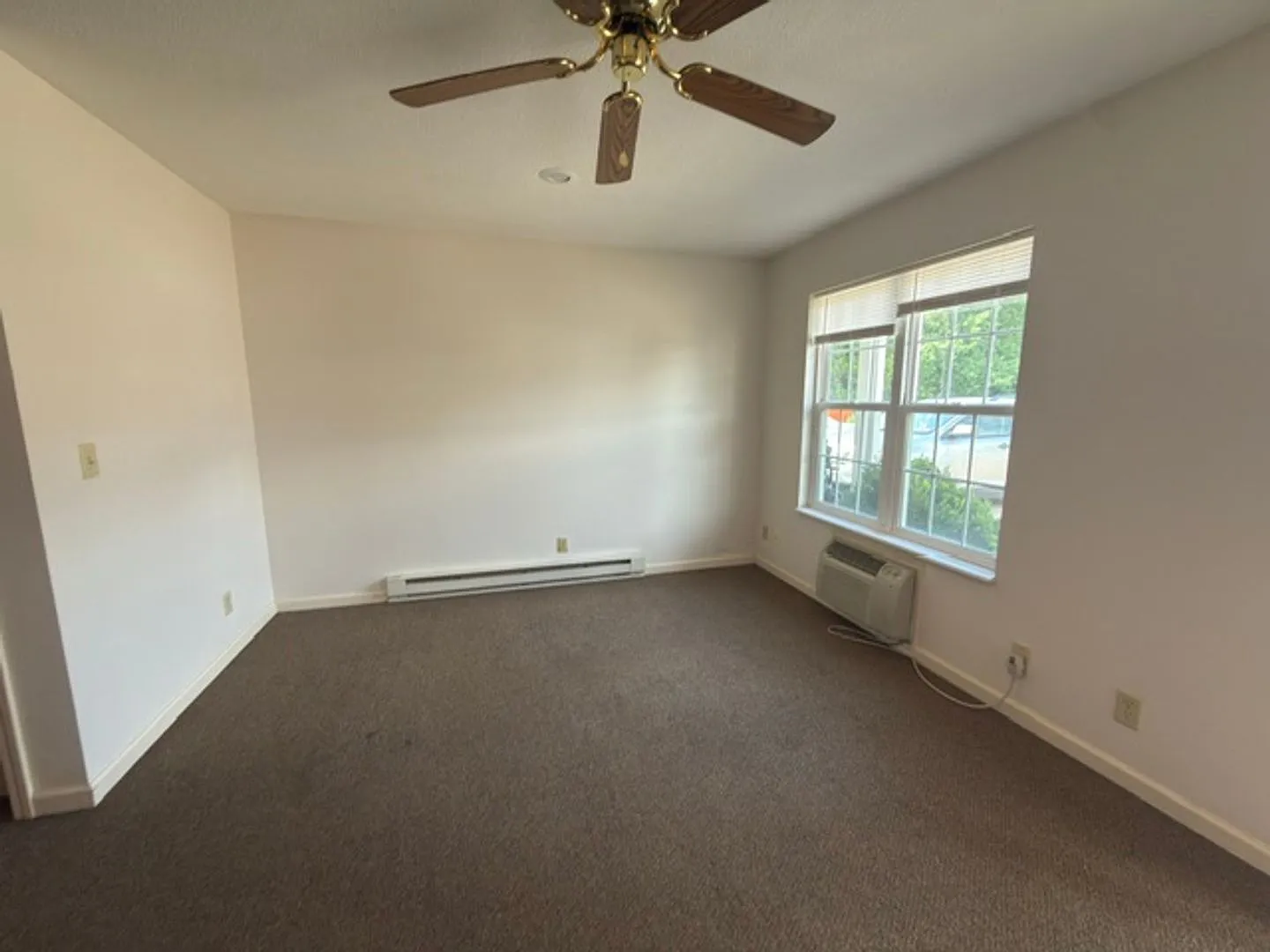 1308 Arthur Ave — Photo 3