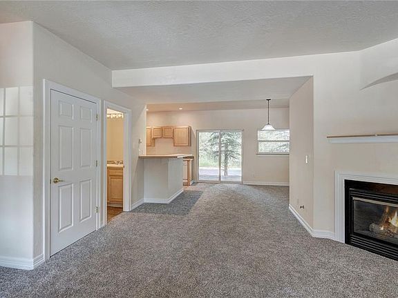 3rd image of 856 Kingdom Dr #856