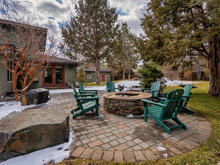 61497 Orion Dr — Photo 36