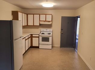 1130 Minns Dr #2, Machesney Park, IL 61115
