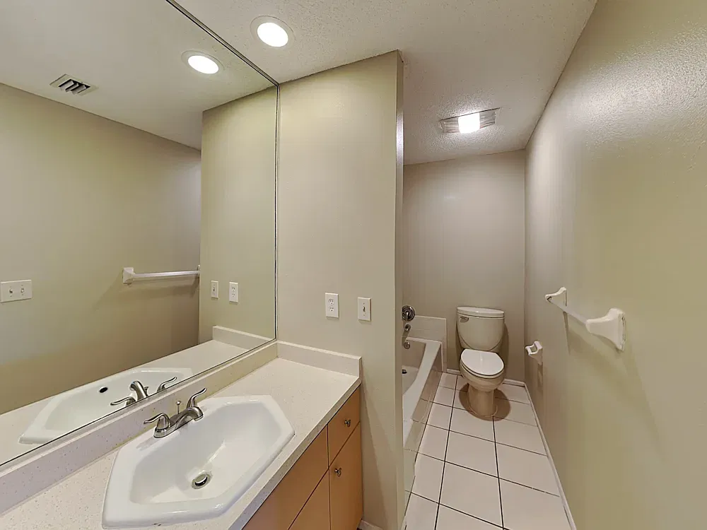 3 bed, 1822 sqft, $2,050 — Photo 3