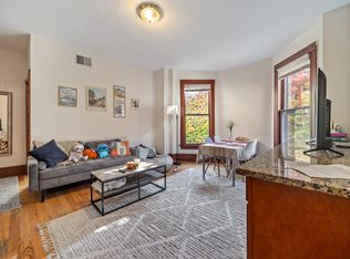 1920 Maple Ave #2, Evanston, IL 60201