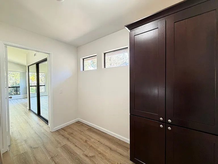 10360 Ridgewater Ln — Photo 18