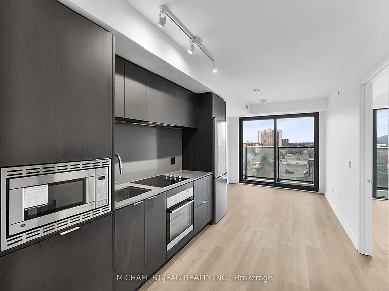 1 Jarvis St #726 — Photo 16