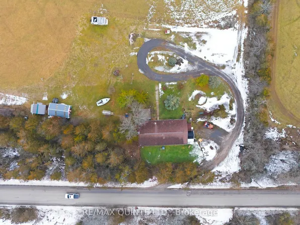 1809 Victoria Rd, Prince Edward County, ON K0K 1L0