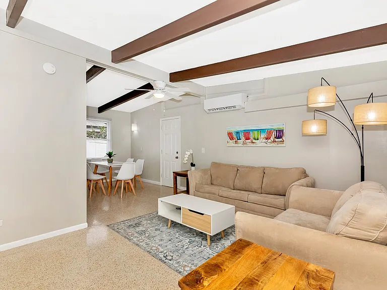 1502 Chandler Ave — Photo 11
