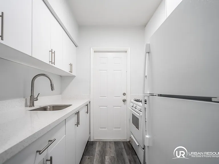 7911 Abbott Ave #7 — Photo 7