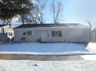 63 W Manchester Dr, Wheeling, IL