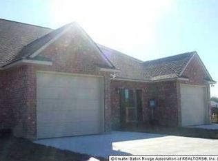 11360 Palmetto Lake Dr, Denham Springs, LA 70726