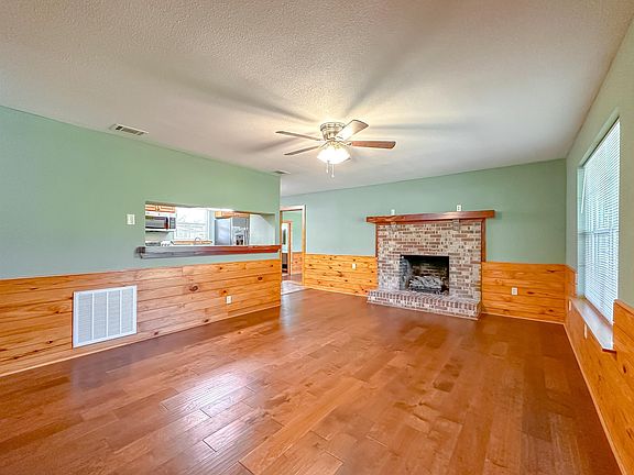 5th image of 243 Glover Ln